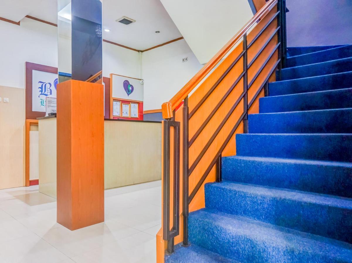 B Shaw Jakarta